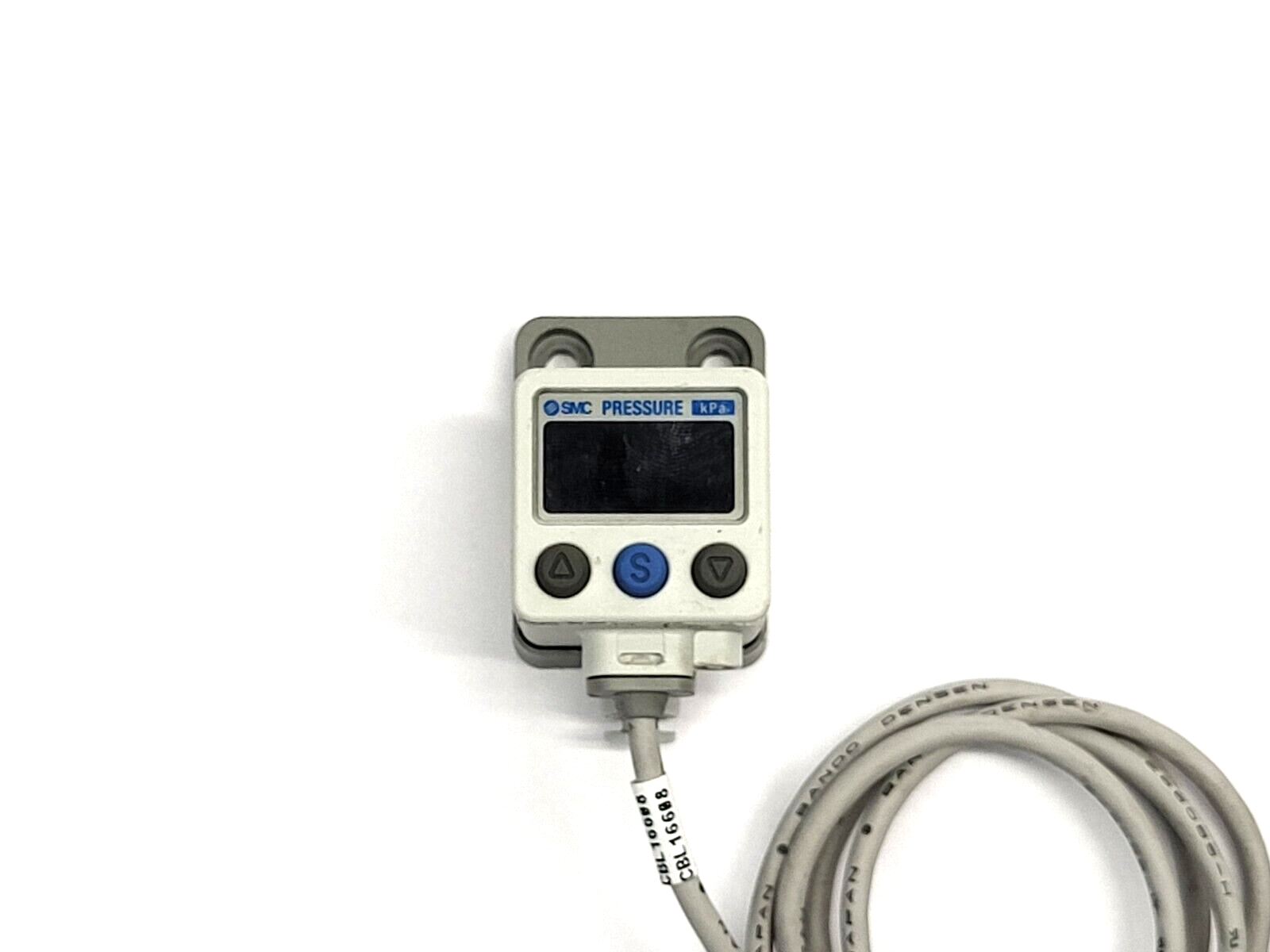 ZSE40A-C4-T-X501 | SMC Digital Pressure Vacuum Switch 24 VDC 0-15 PSI - Used - Maverick Industrial Sales