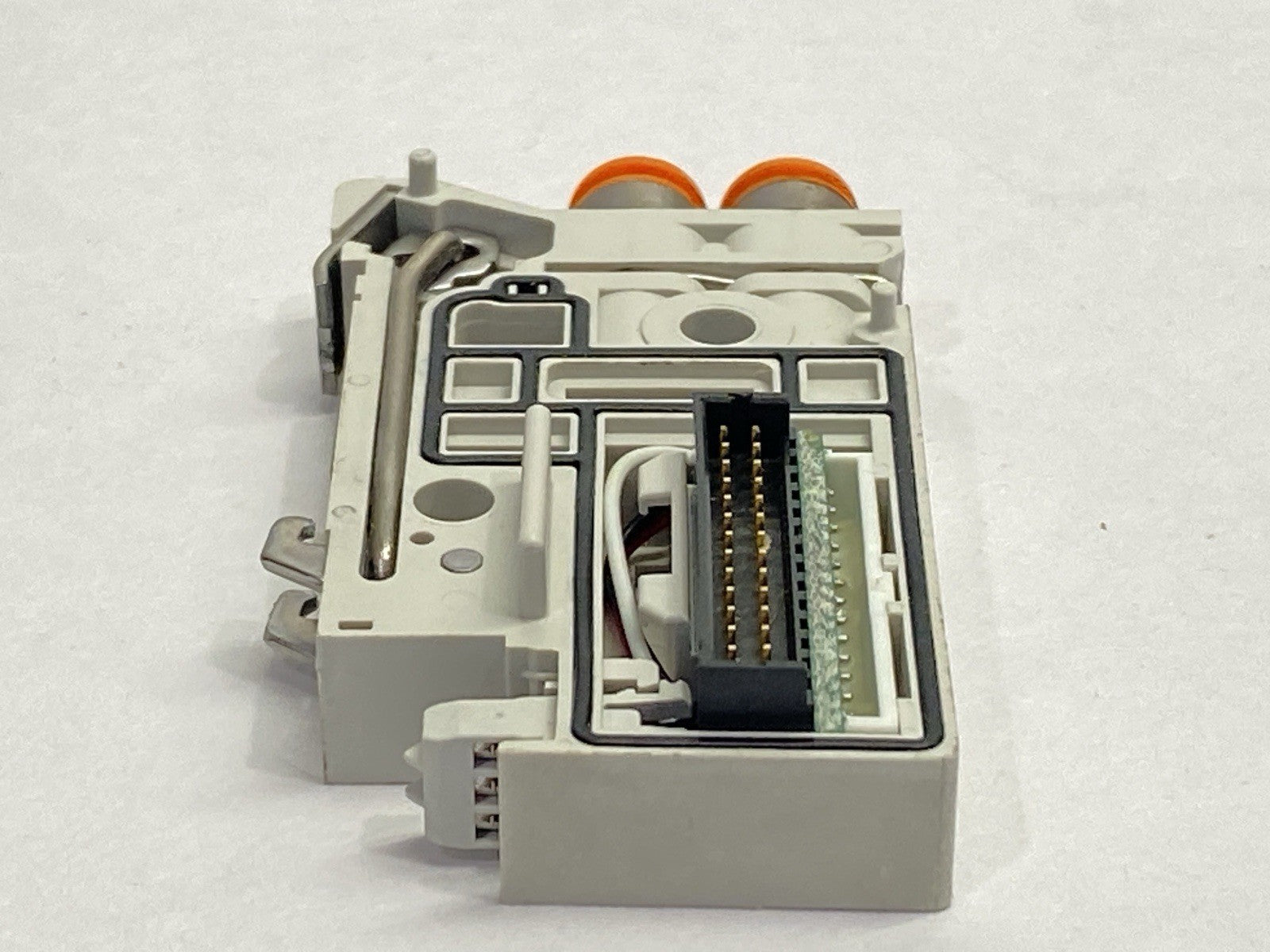 SMC VVQC1000-1A-1 Manifold Station Block w/ 1/4" Fitting - Maverick Industrial Sales