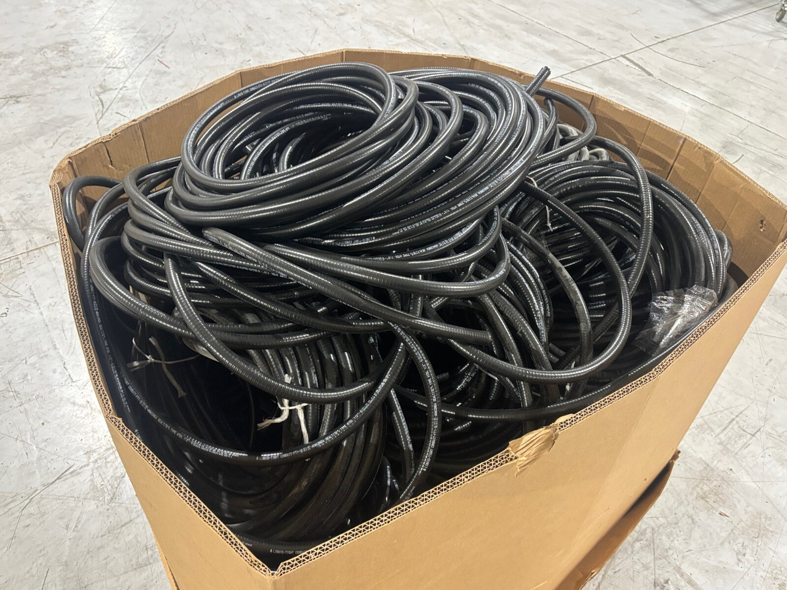 Anaconda 1/2" Sealtite Liquid-Tight Conduit Flexible Type HTDL, LOT OF 1500 FEET - Maverick Industrial Sales