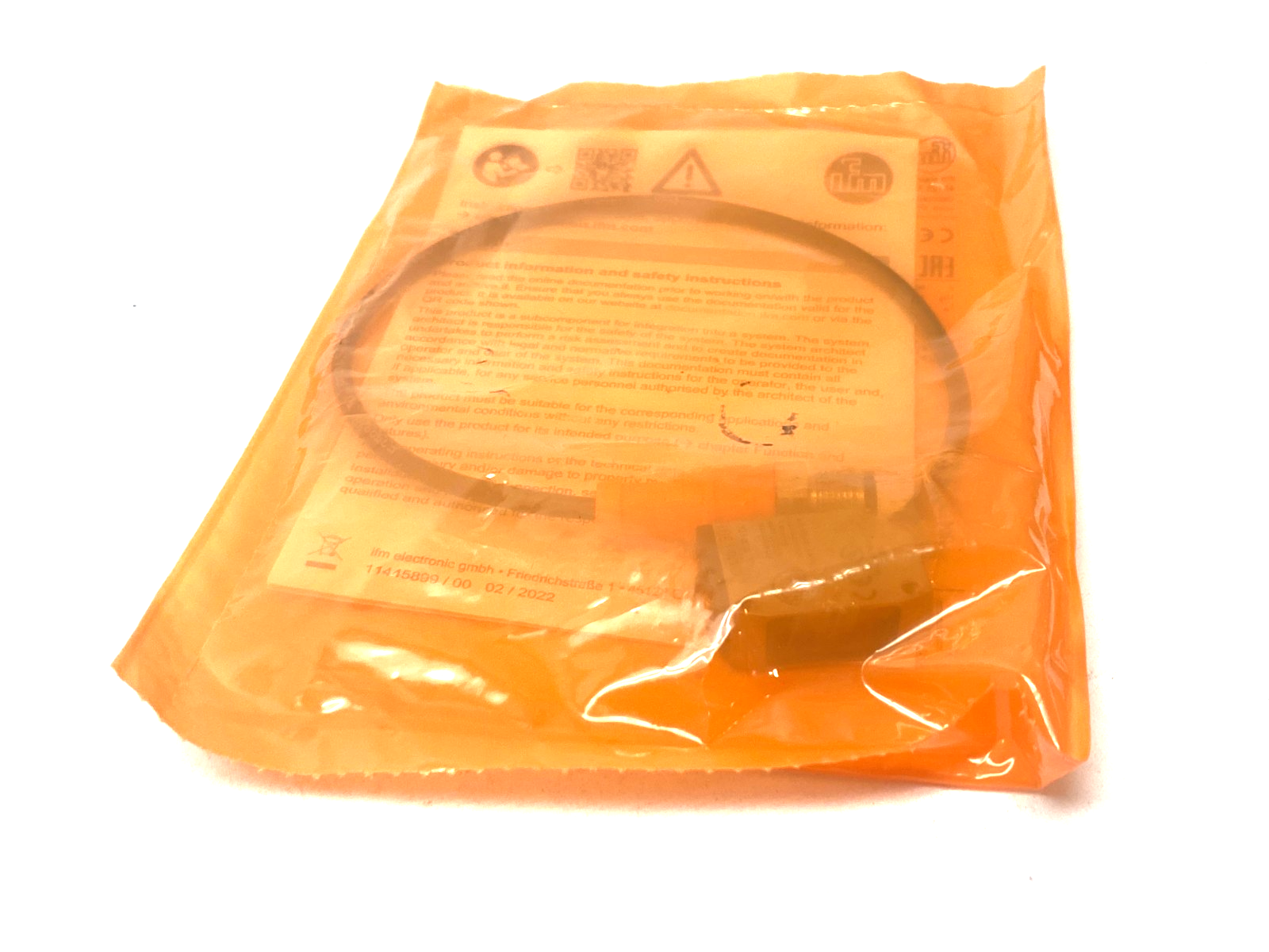 Ifm O6T301 Diffuse Reflection Sensor 5-500mm Range O6T-FPKG/0,30m/US - Maverick Industrial Sales