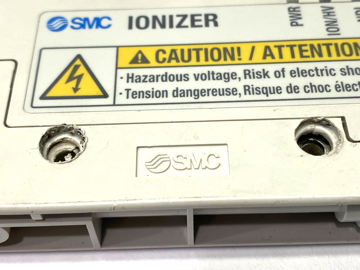 IZN10E-11P06 | SMC Nozzle Type Ionizer, 6mm Port, Rc 1/8" DAMAGED MOUNTING HOLES - Used - Maverick Industrial Sales