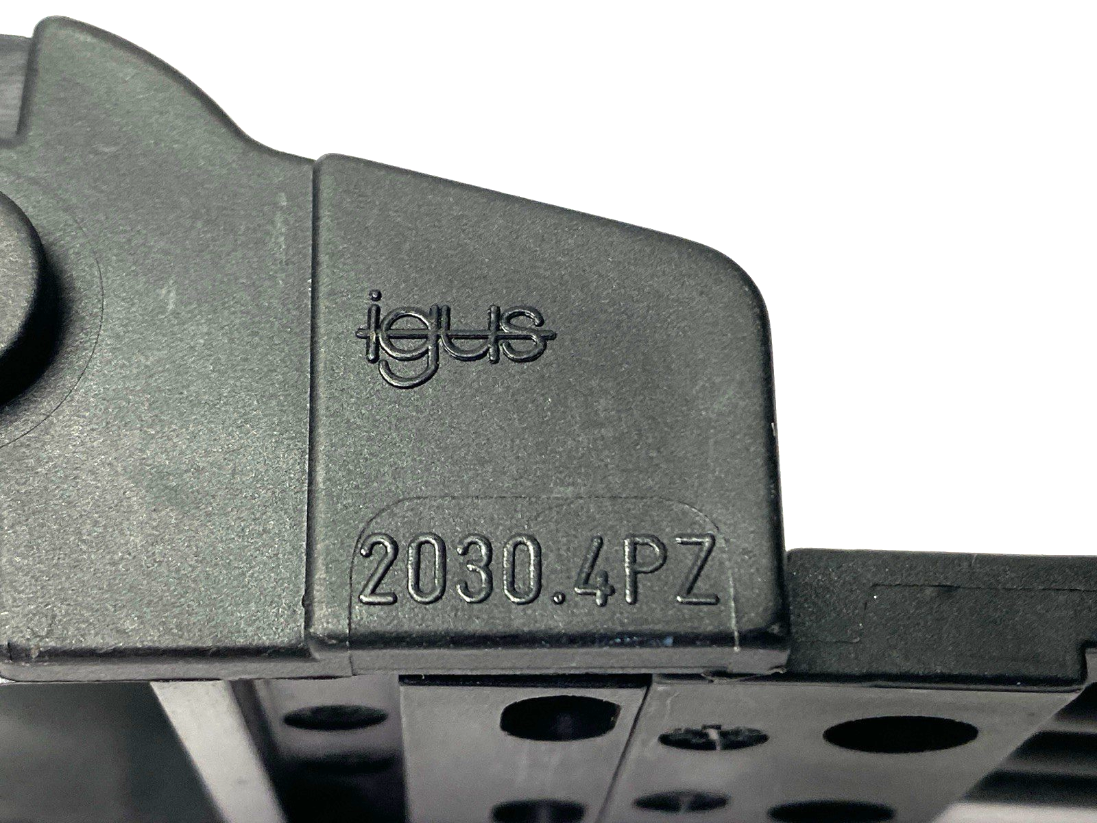 2030.3PZ | Igus & 2030.4PZ Energy Chain Mounting Bracket Set w/ Tiewrap Plate - Used - Maverick Industrial Sales