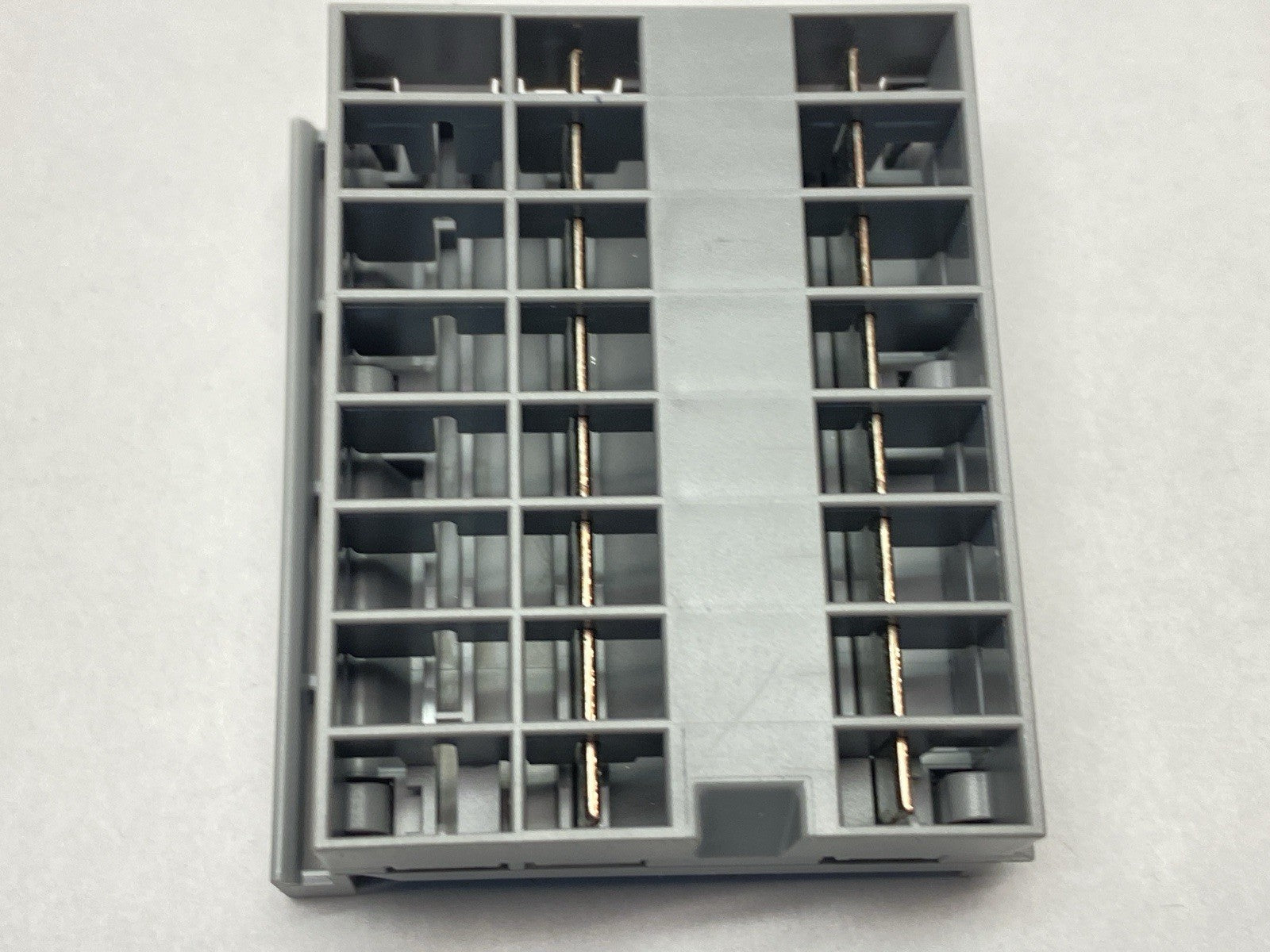 CAPAROC CR 8 | Phoenix Contact Busbar 8-Slot 1115672 - New - Maverick Industrial Sales