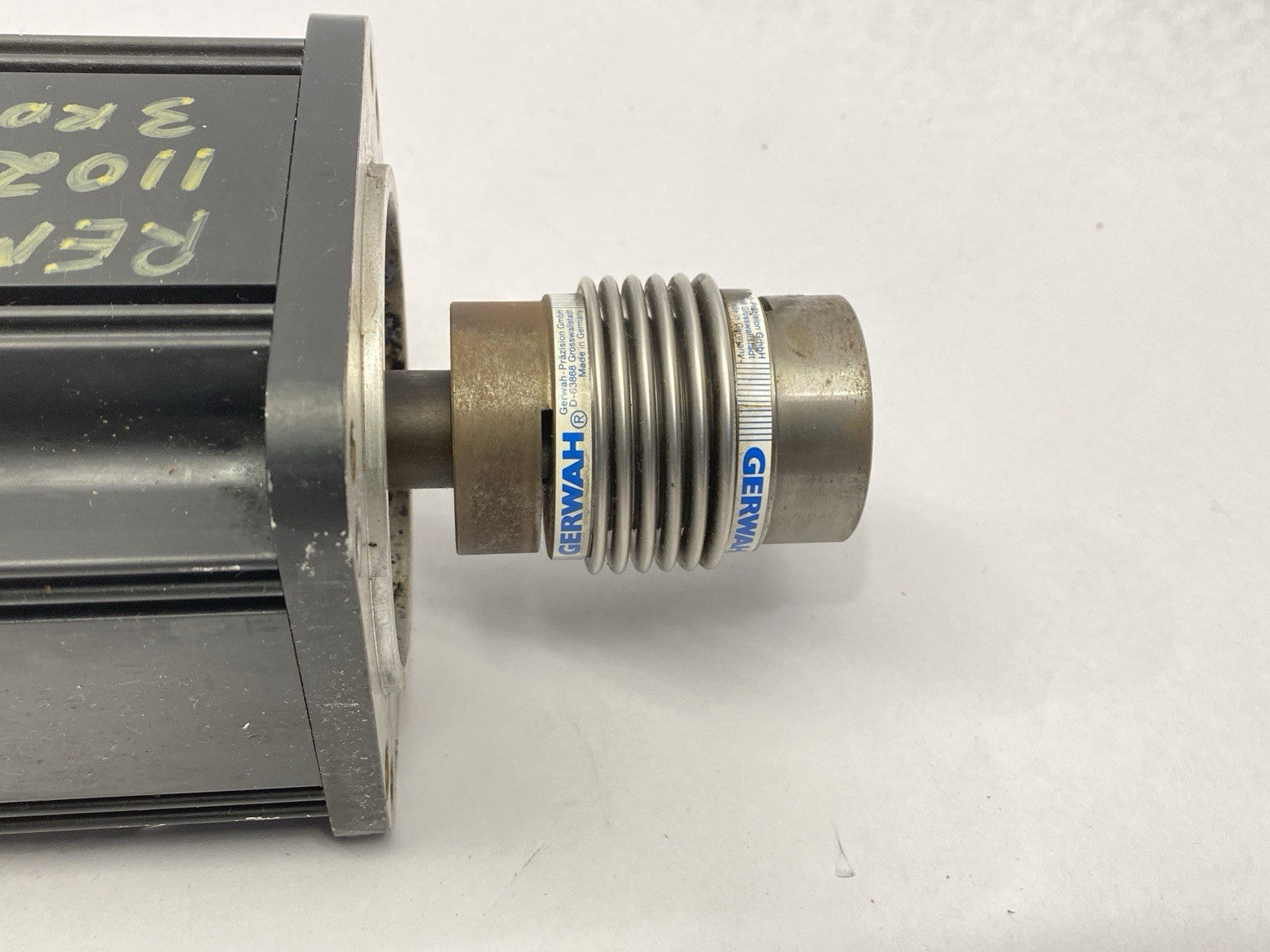 Indramat MAC071C-0-NS-4-C/095-A-0/DI522LV/S004 MAC AC Servo Motor R911242664 - Maverick Industrial Sales