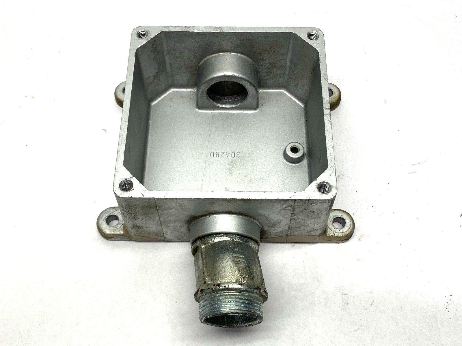304280 | Appleton Angle Adapter Base - Used - Maverick Industrial Sales