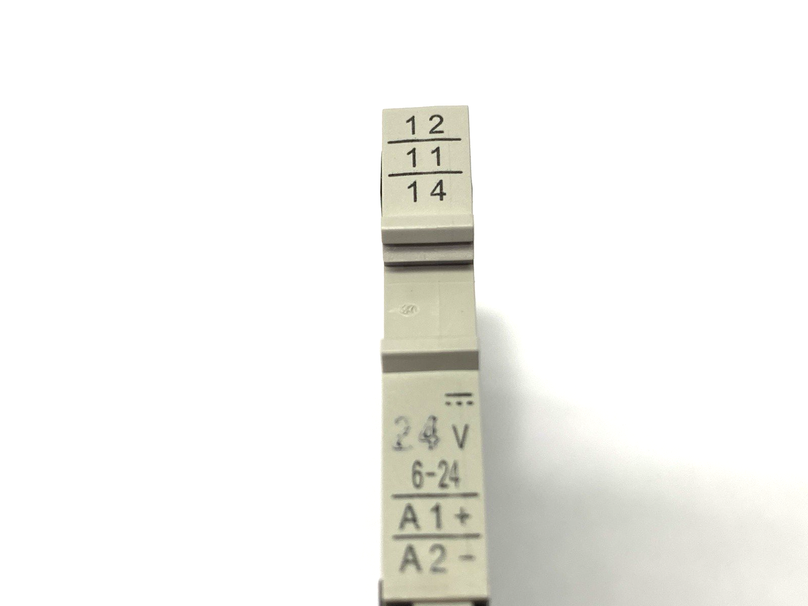 Idec SV1H-07L-5 Socket Type Interface Relay LOT OF 3 - Maverick Industrial Sales