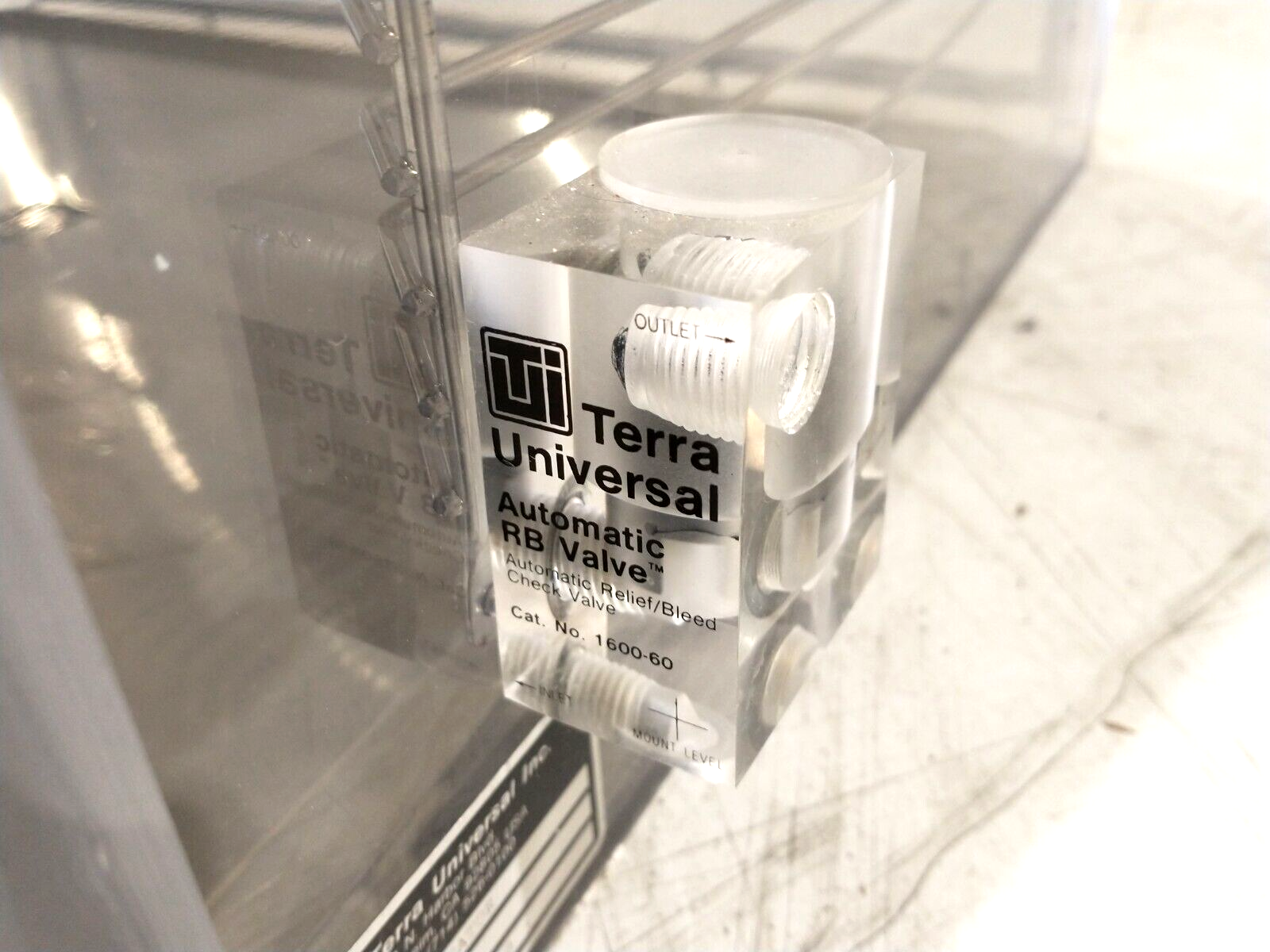 Terra Universal 2070-00 Static Dissipative PVC Desiccator, 2 Chamber Cabinet - Maverick Industrial Sales