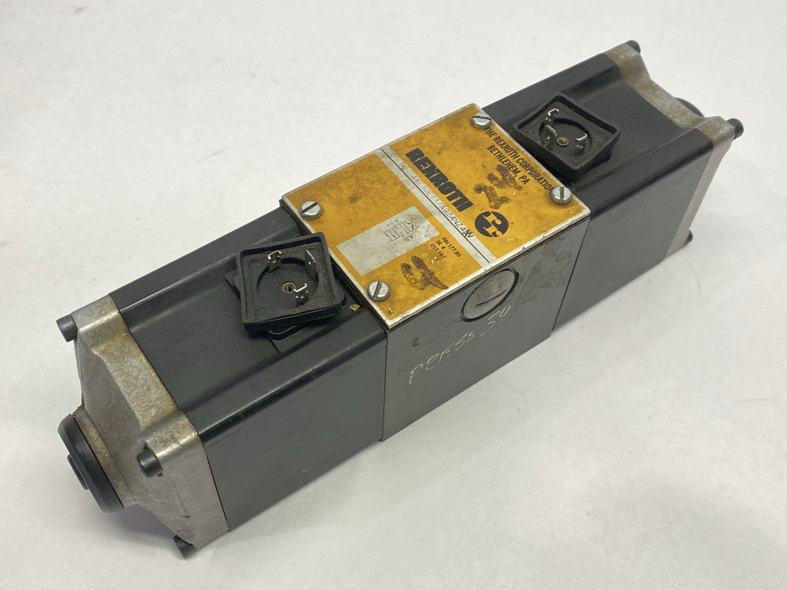 Rexroth 4WE10E21/AG24NZ45V Solenoid Valve - Maverick Industrial Sales