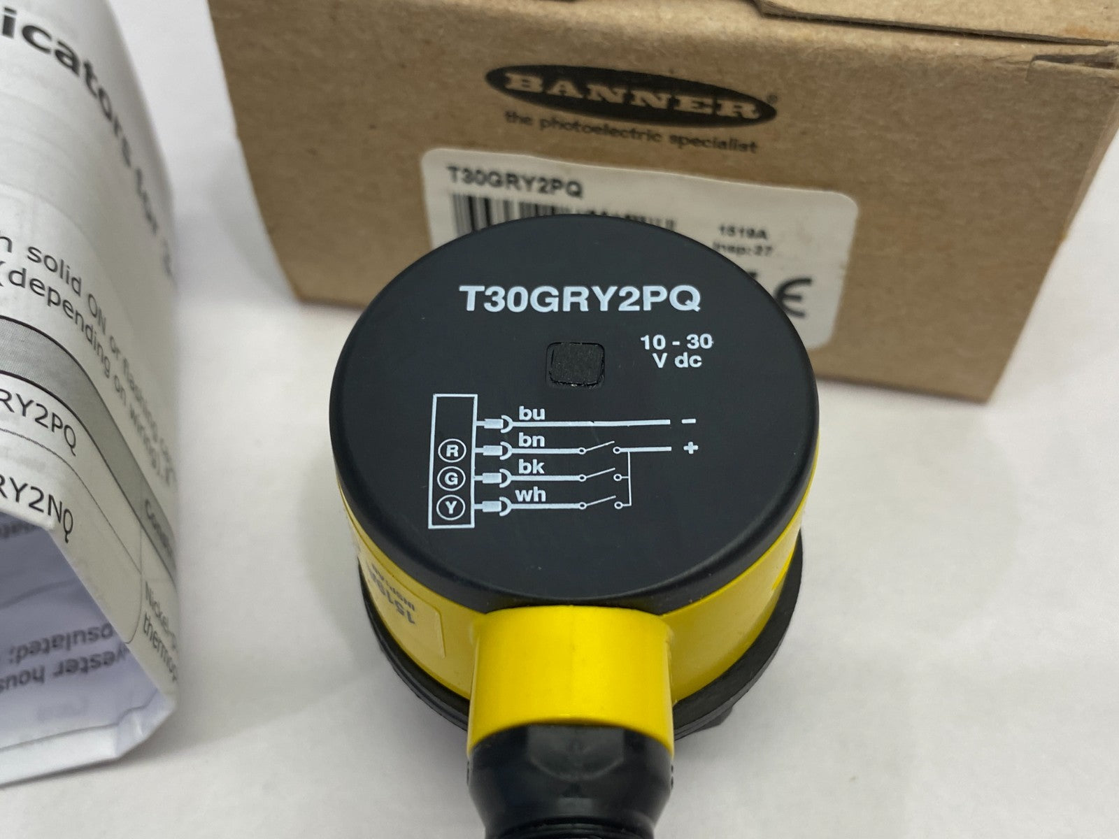 Banner T30GRY2PQ EZ-LIGHT Right Angle 30mm Indicator, Panel Mount 3-Color, 74052 - Maverick Industrial Sales