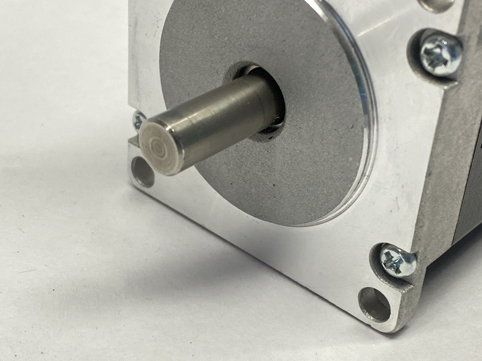 23S31-0650-805L7-55(200) | Jenaer Antriebstechnik Servo Motor 2-Phase 3000RPM 72W - For parts or not working - Maverick Industrial Sales