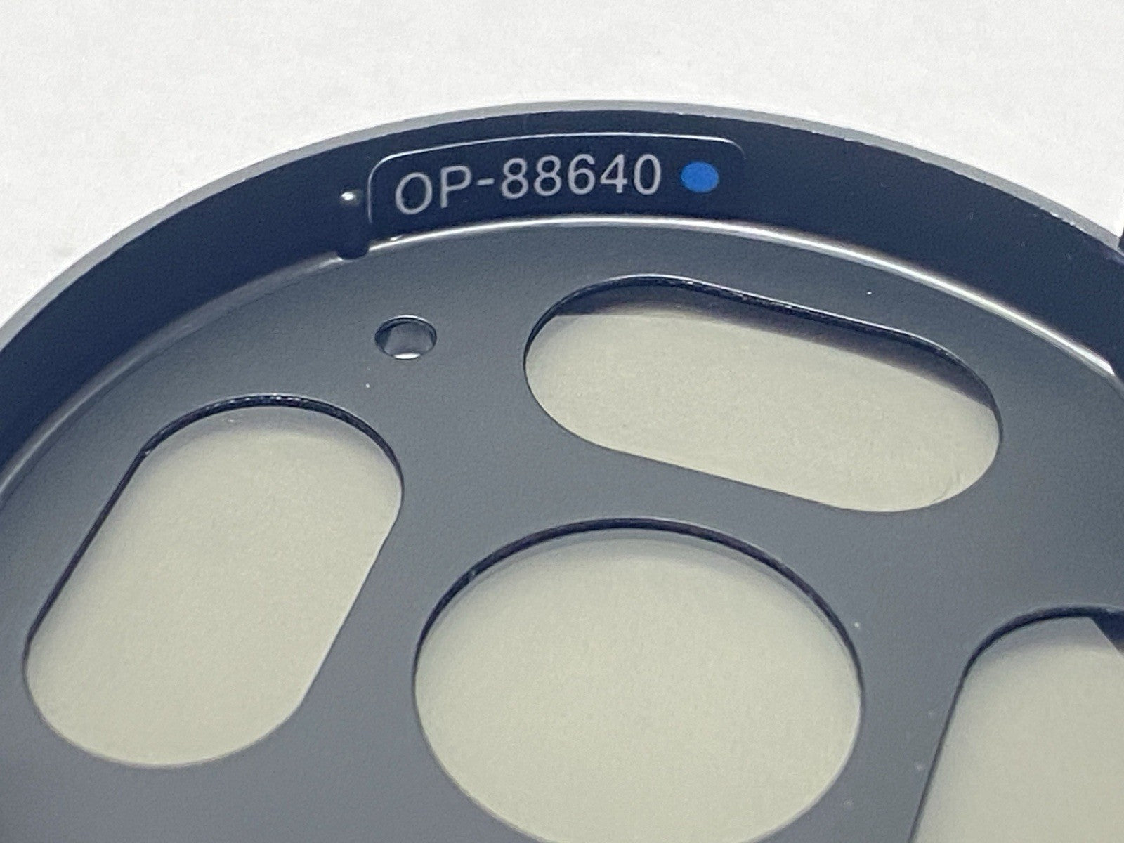 OP-88640 | Keyence Polarizing Filter For AI Vision Sensor - New – Open box - Maverick Industrial Sales