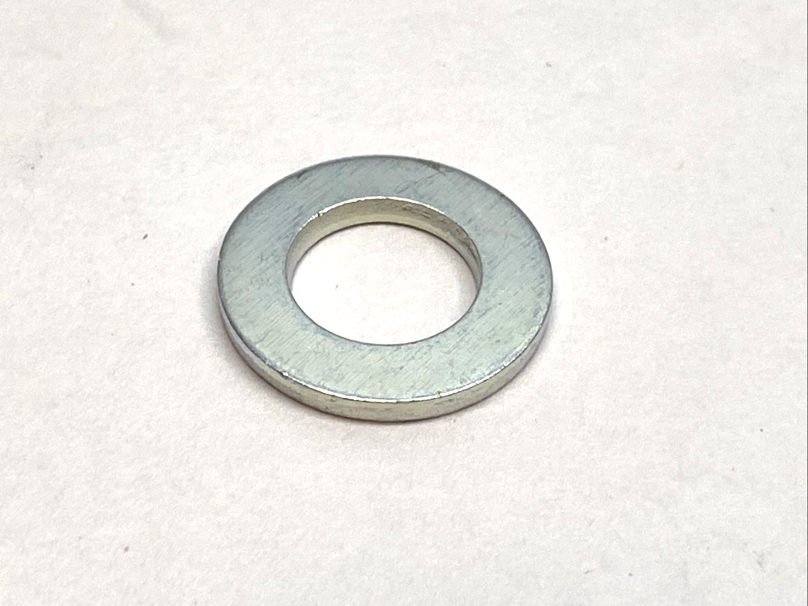 | 125A-H-200HV DIN 125A Hardened Flat Washers 200 HV Steel 100 CT LOT OF 2 - New – Open box - Maverick Industrial Sales