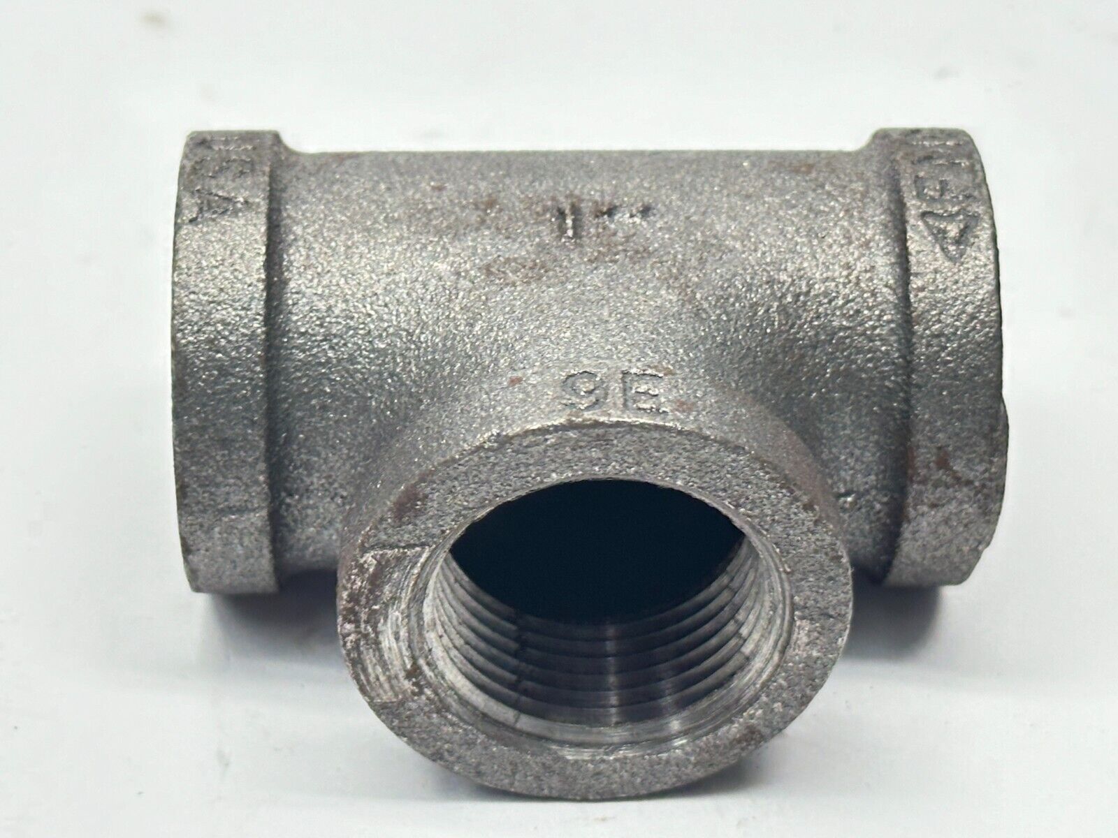 1" Cast Iron Tee Fitting - Maverick Industrial Sales
