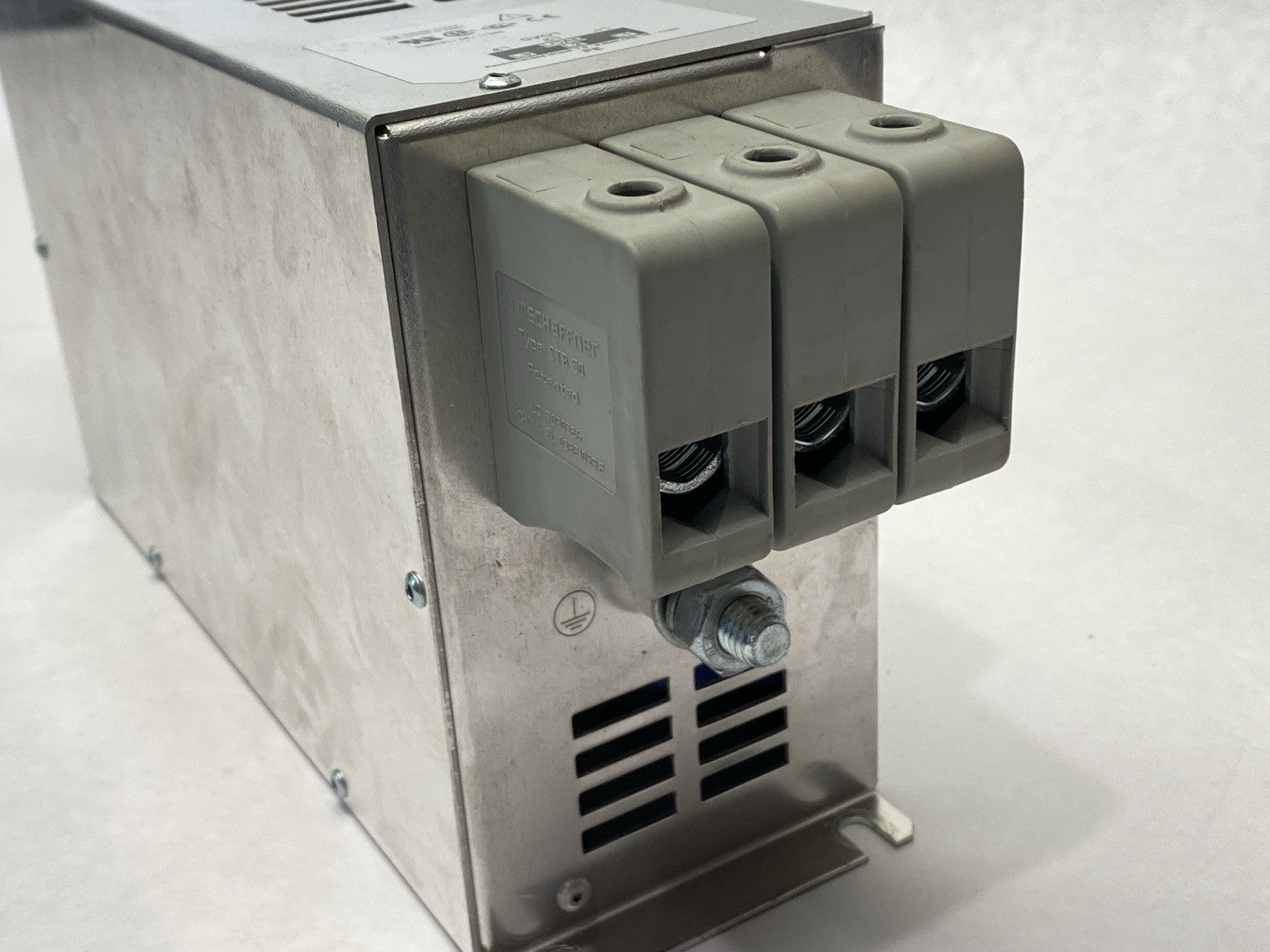 Schaffner FN3258-130-35 Ultra-Compact EMC/RFI Filter 130A 3x480/275V - Maverick Industrial Sales