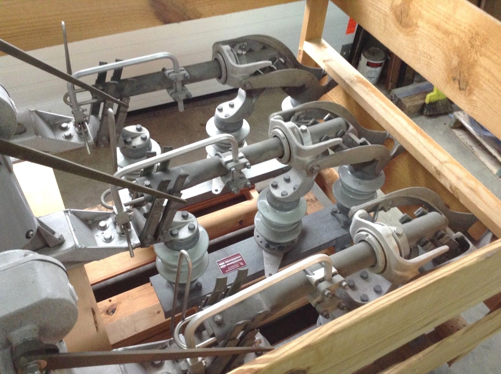 Turner Electric 15.5KV TMK40A01512A1 Vertical Upright Air Brake Switches 3 Pole - Maverick Industrial Sales
