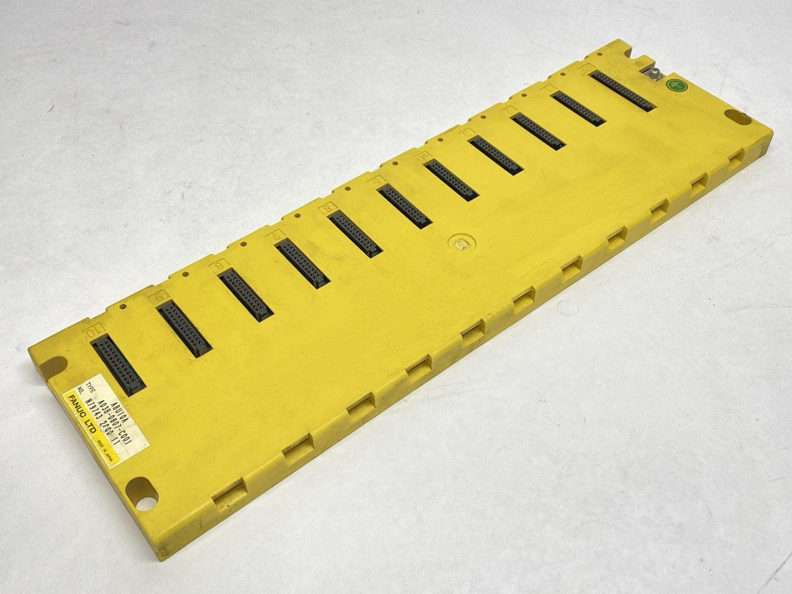 A03B-0807-C001 | Fanuc 10-Slot I/O Module Base Unit ABU10A Horizontal - Used - Maverick Industrial Sales