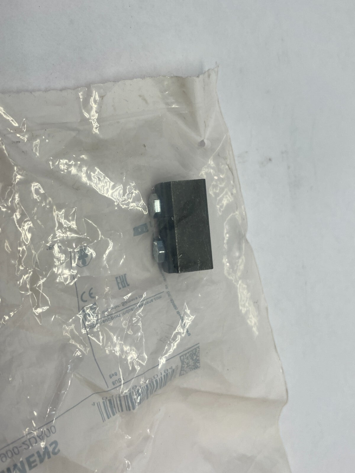 Siemens 8UD1900-2DA00 Shaft Adapter Piece 8mm x 8mm - Maverick Industrial Sales