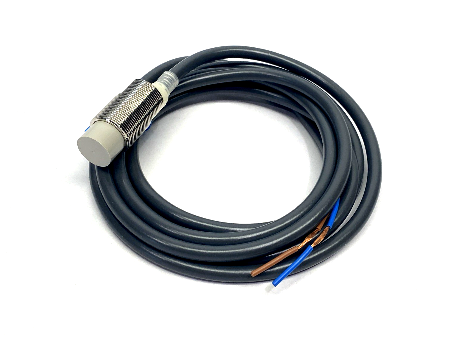 Omron E2E-X14MD1 Proximity Sensor 12-24VDC 2m - Maverick Industrial Sales
