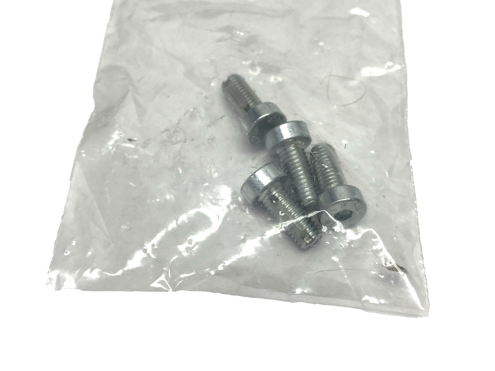 Reiku PASSB-36S Gripping Clamp 36mm w/ Screw LOT OF 4 - Maverick Industrial Sales