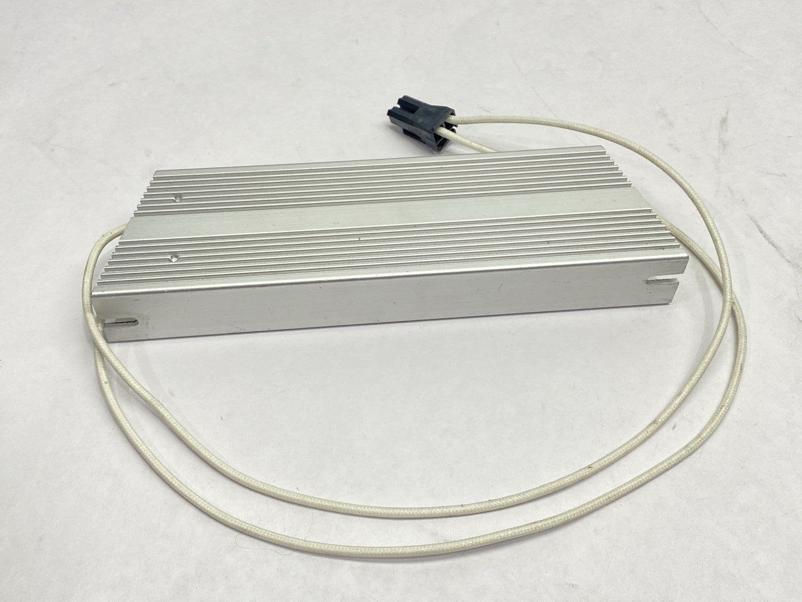 GAR22 | Delta Tau 22 Ohm 2-Pin Shunt Resistor 300W - New – Open Box - Maverick Industrial Sales