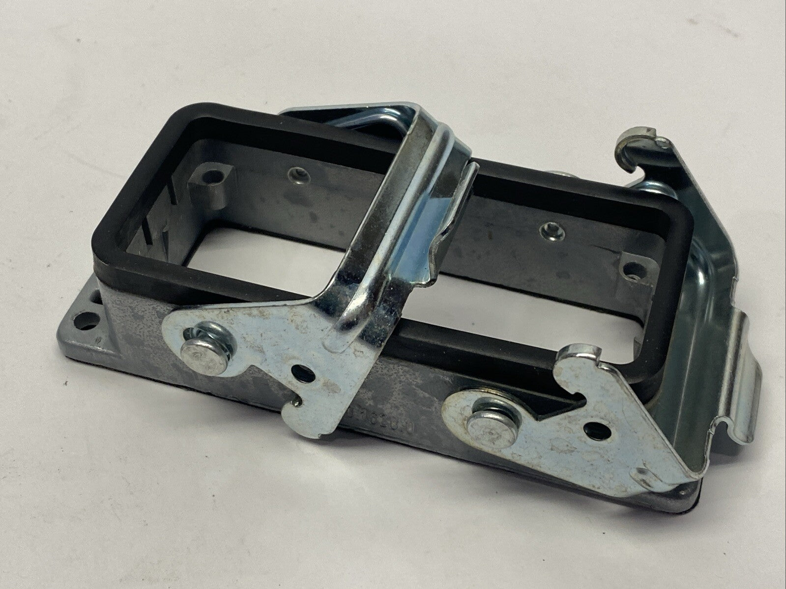 Lapp 10.00.30 EPIC HBE 6 Panel Mount Base - Maverick Industrial Sales