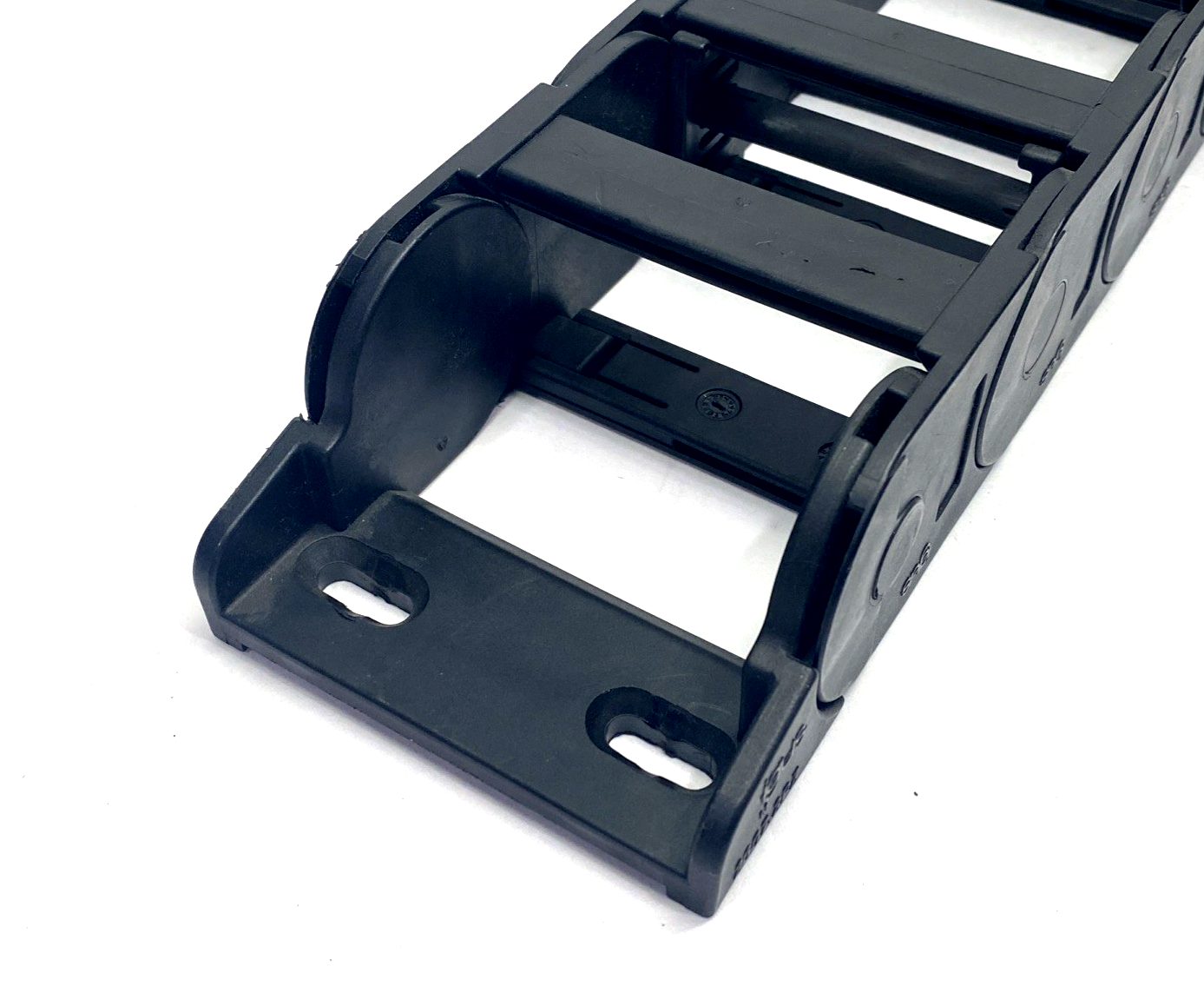 Igus 27.07.075 E2 Series 27 E-Chain Cable Carrier 12-Link 28" Length 27-07-075-0 - Maverick Industrial Sales