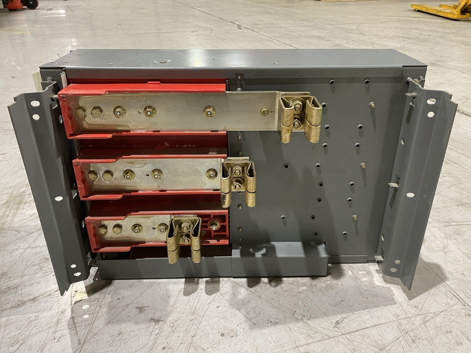 Square D QMB366W Ser. E2 Fusible Panelboard Switch Unit 3-Pole 600A - Maverick Industrial Sales