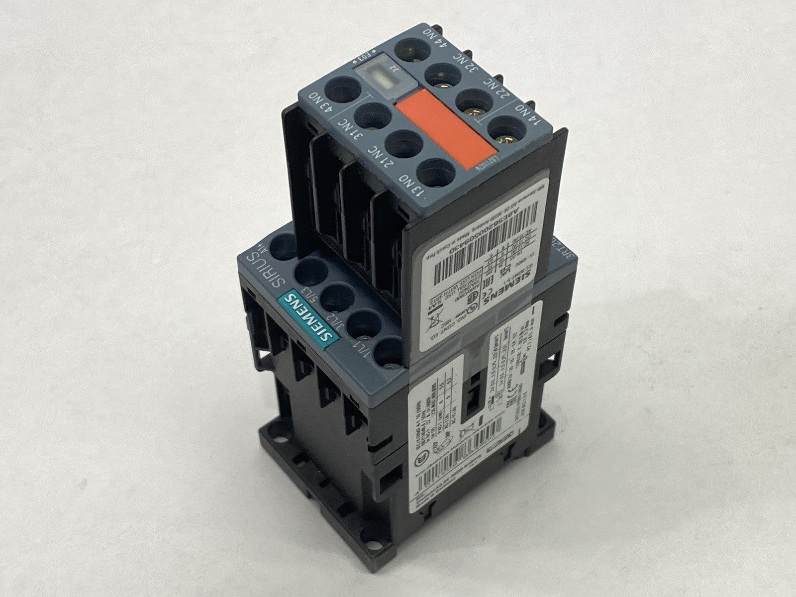 Siemens 3RT2016-1FB44-3MA0 Power Contactor 2NO 2NC 3-Pole 9A 4kW 24VDC - Maverick Industrial Sales