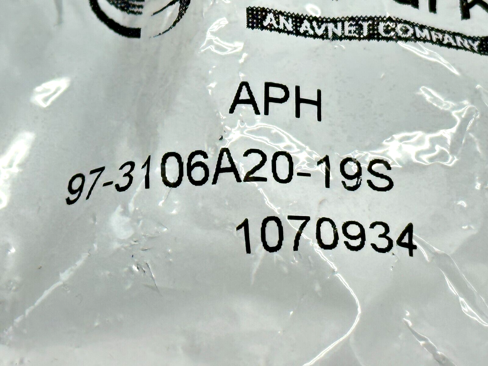 Amphenol 97-3106A20-19S Circular MIL Spec Connector 3P Strt Socket Plug Size 20 - Maverick Industrial Sales