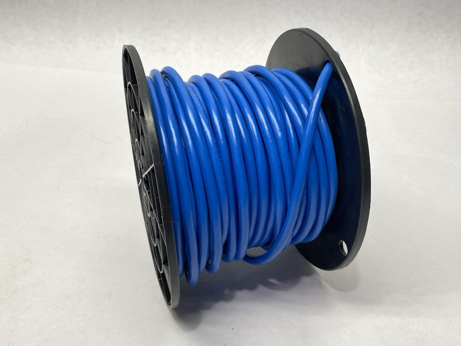 CMP-00423CS34-6F-05 | Commscope Uniprise CAT 6 Plenum Cable 550ft Spool - New – Open box - Maverick Industrial Sales