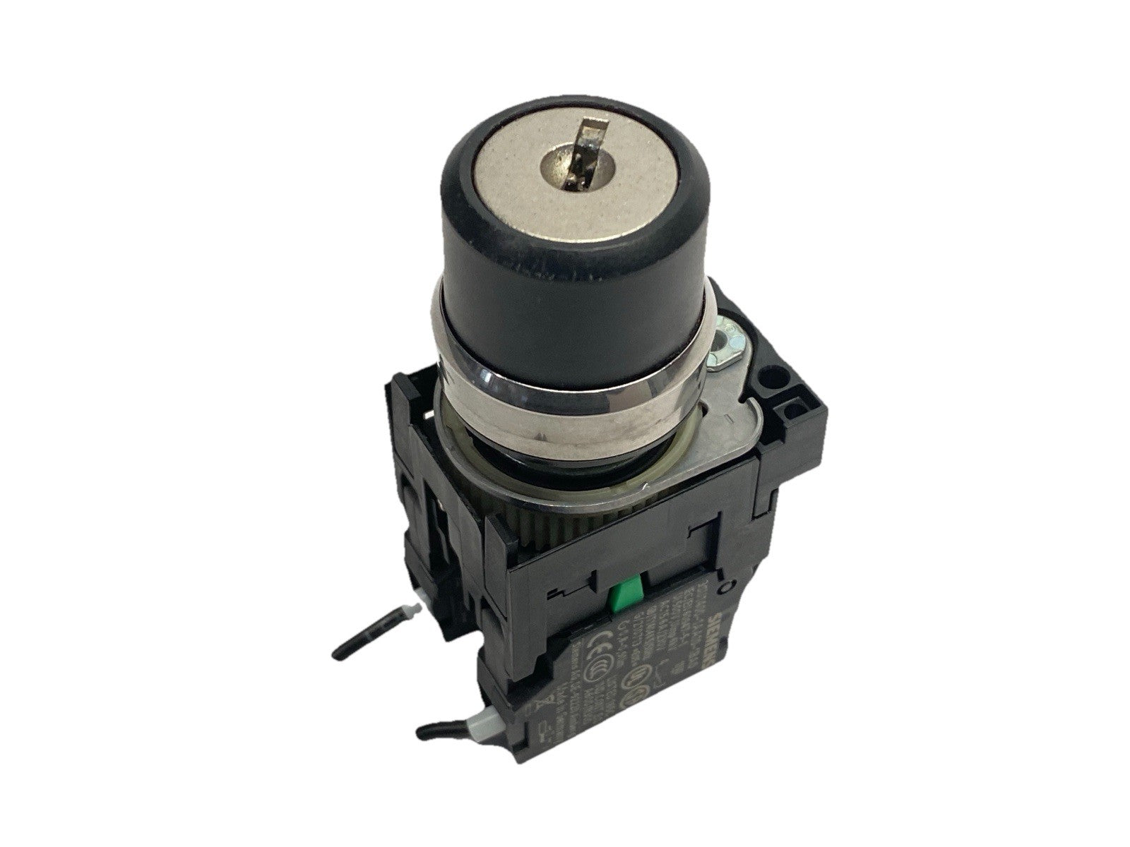 3SU1150-4BF11-1BA0 | Siemens Keylock Switch 2-Position 10A 500V 22.3mm NO KEY - Used - Maverick Industrial Sales