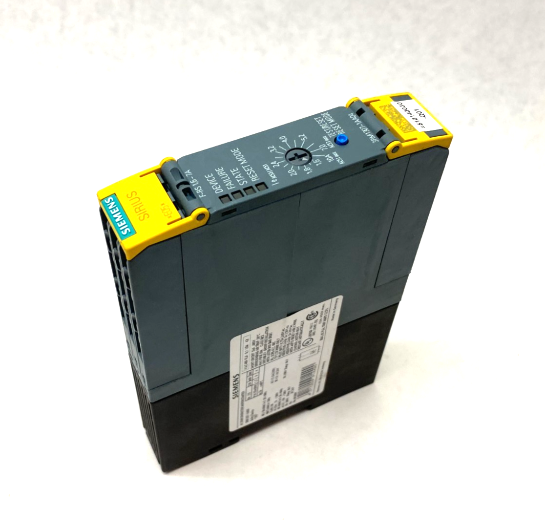 Siemens 3RM1307-1AA04 SIRIUS Fail-Safe Reversing Starter 500V Screw Terminals - Maverick Industrial Sales
