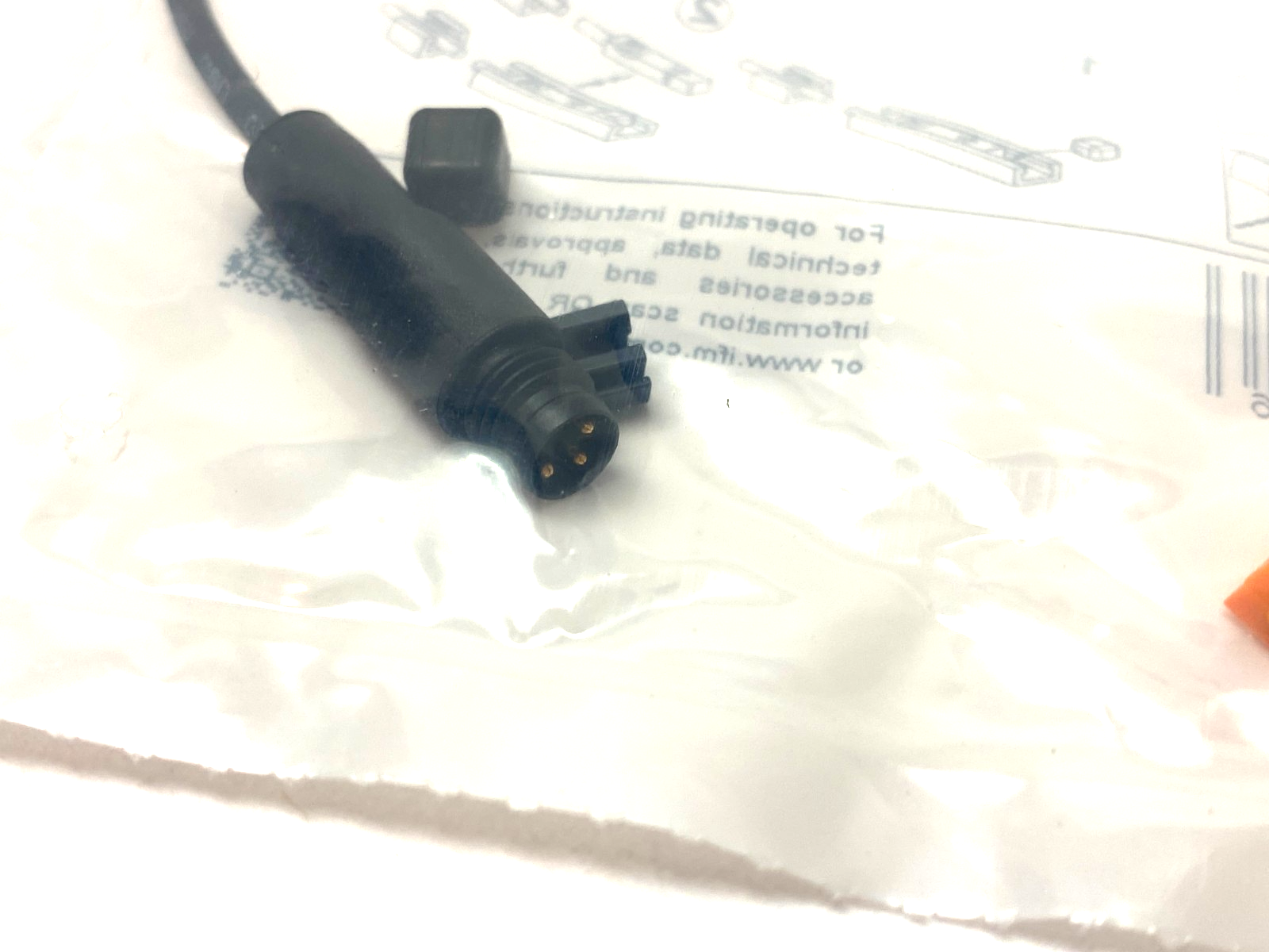 Ifm MK5101 T-Slot Cylinder Sensor PNP 10-30VDC MKT3028BBPKG/G/0,3M/ZH/AS - Maverick Industrial Sales