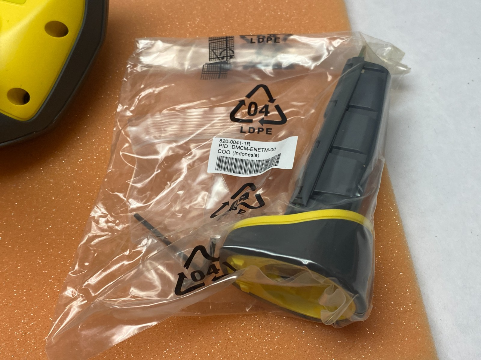 Cognex DMR-8072DL-0200 Dataman Handheld Barcode Scanner 828-11433-1R - Maverick Industrial Sales