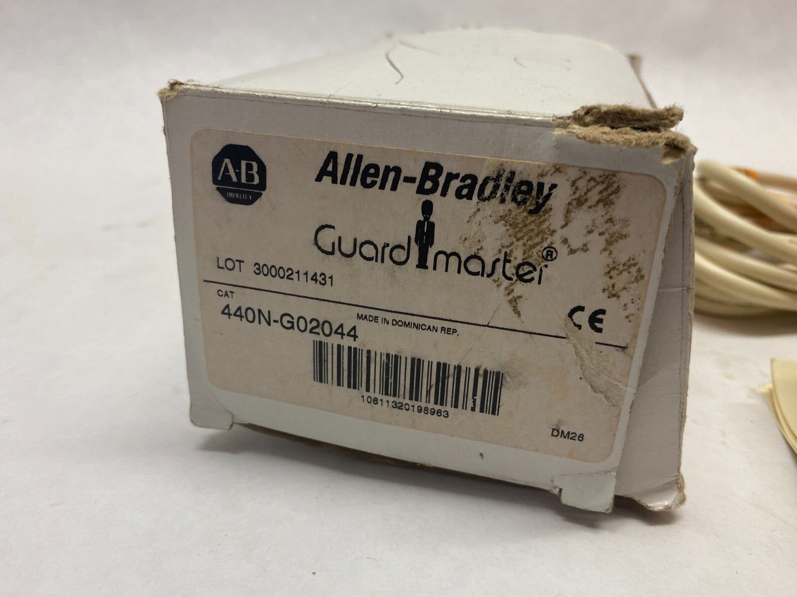 Allen Bradley 440N-G02044 Ser. B Guardmaster Ferrogard Magnetic Safety Switch - Maverick Industrial Sales