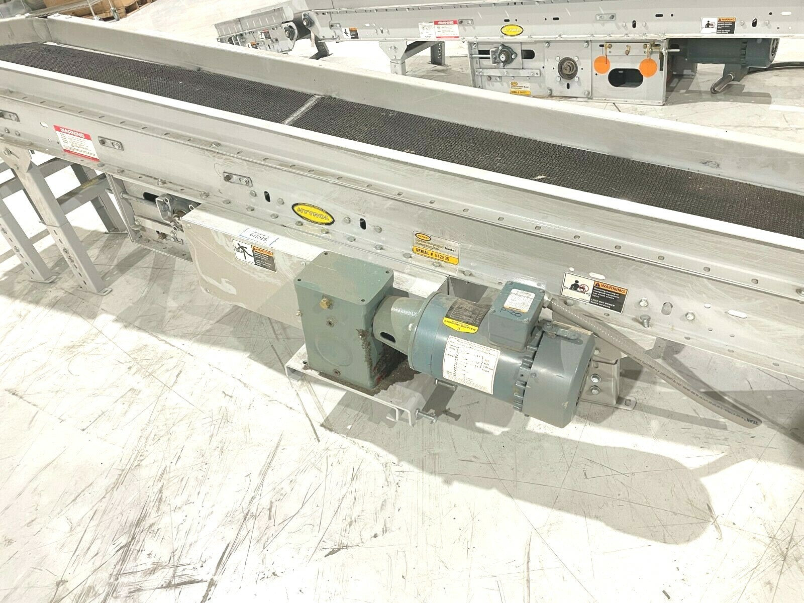 Hytrol Incline Belt Parcel Conveyor 162" Long, Adjustable Height, 10"W Belt - Maverick Industrial Sales