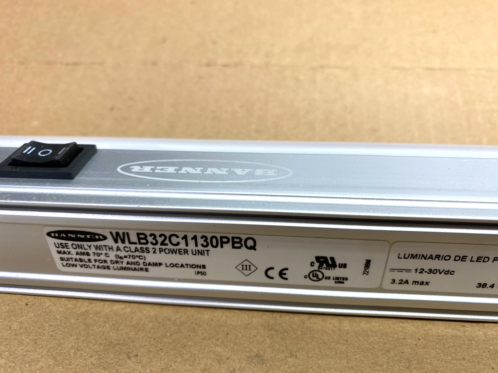 WLB32C1130PBQ | Banner LED Workstation Light Bar 1130mm Length 4-Pin M12 87484 - New – Open box - Maverick Industrial Sales