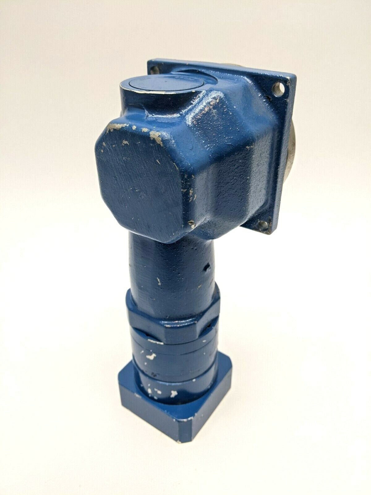 810249 | GAM DynaLite Right Angle Hypoid Gear Reducer 25:1 DL-DW-055-025G - Used - Maverick Industrial Sales