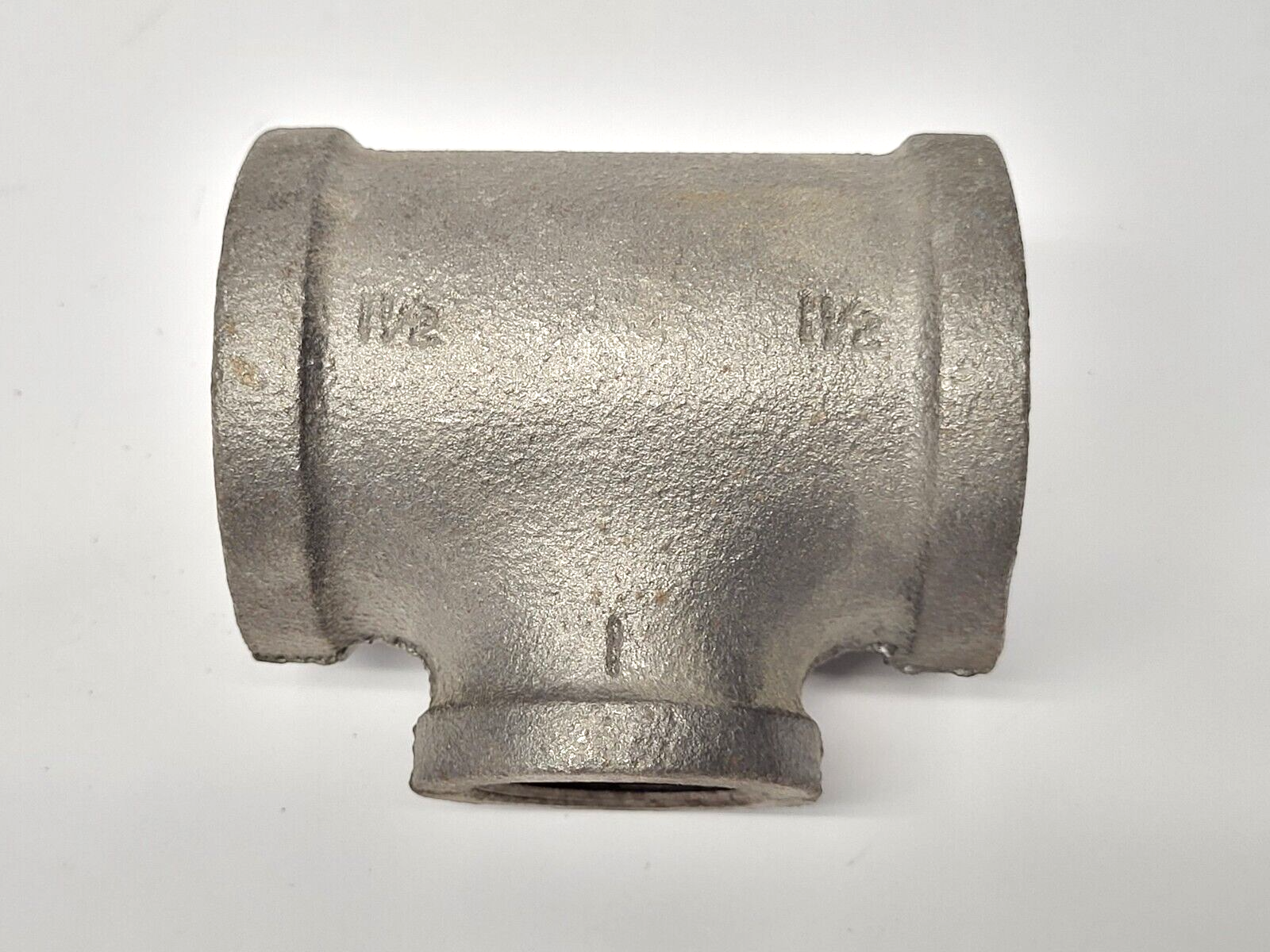 N/A | 1-1/2" x 1-1/2" x 1" Steel Pipe Tee LOT OF 2 - Used - Maverick Industrial Sales