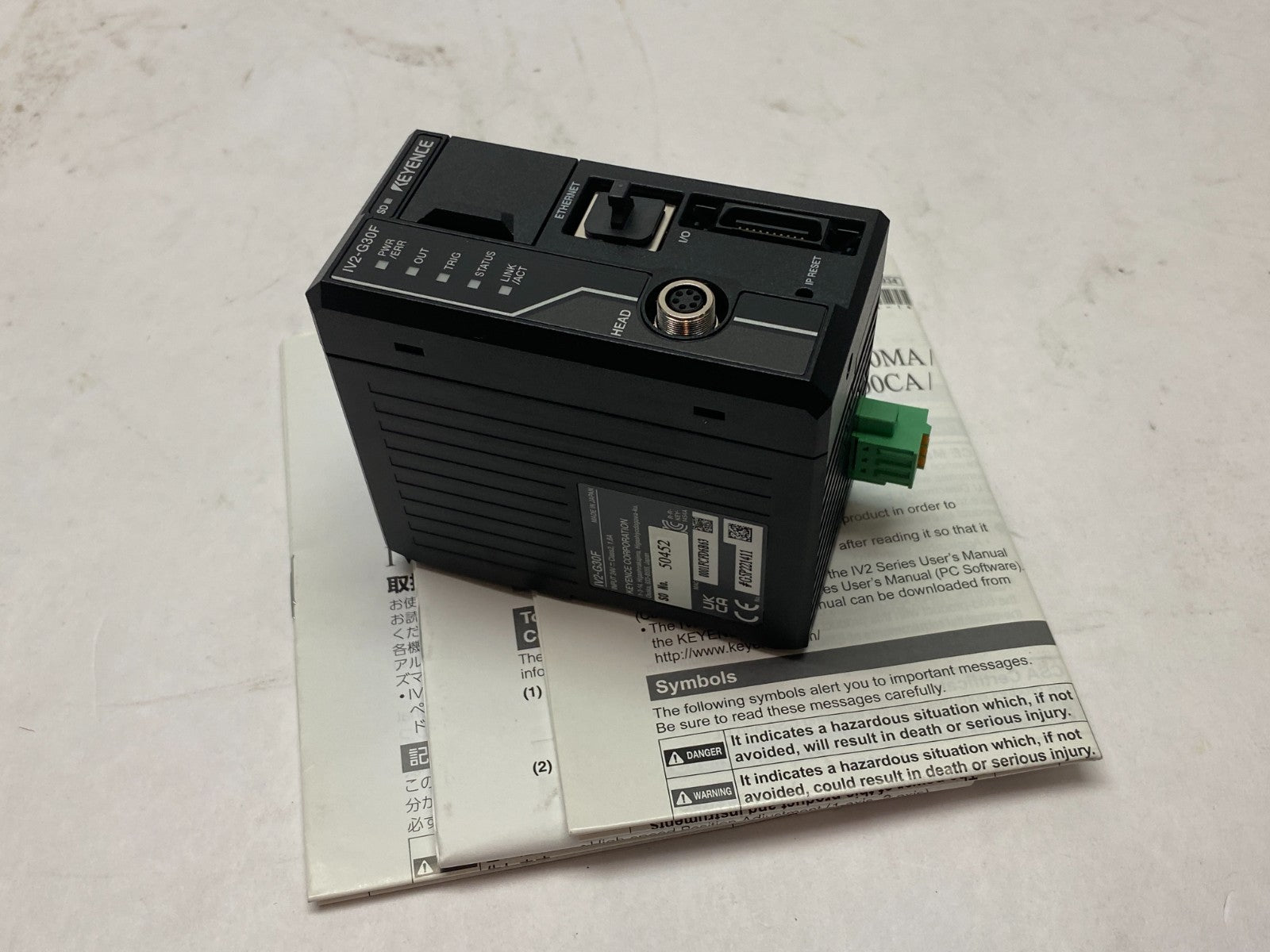 Keyence IV2-G30F Sensor Amplifier Learning/Standard Mode 24V Input - Maverick Industrial Sales