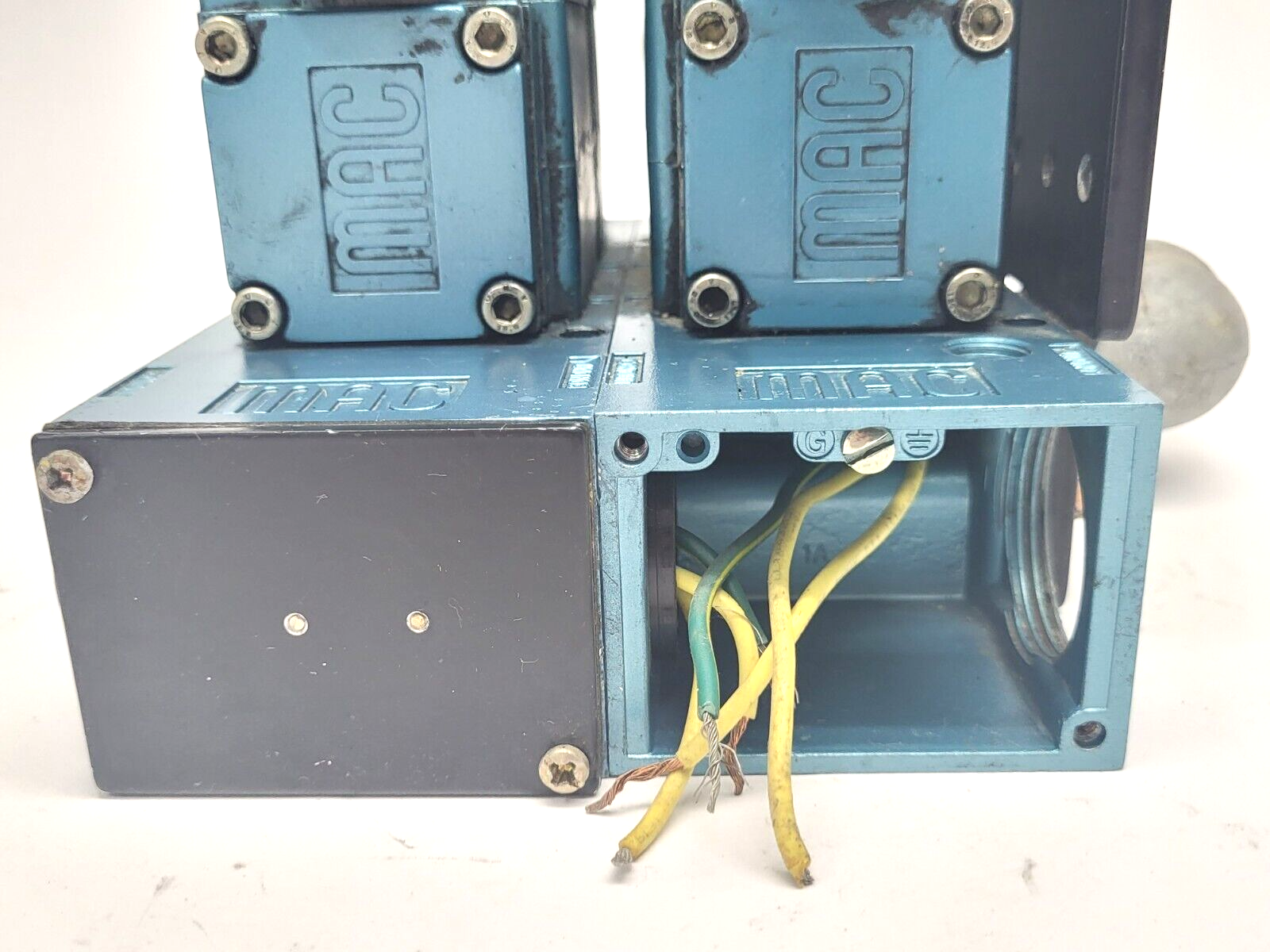 Mac Valves PR63D-13BA-9 Regulator Valve w/ 6316D-611-PM-501DA9 PME-501DAAG - Maverick Industrial Sales