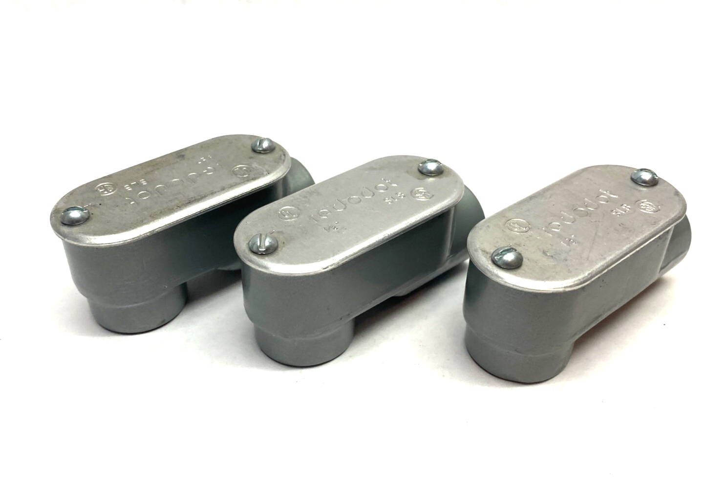 Red Dot DASLB-1/2 Conduit Body w/ Cover Gasket 1/2" Threads LOT OF 3 - New – Open box - Maverick Industrial Sales