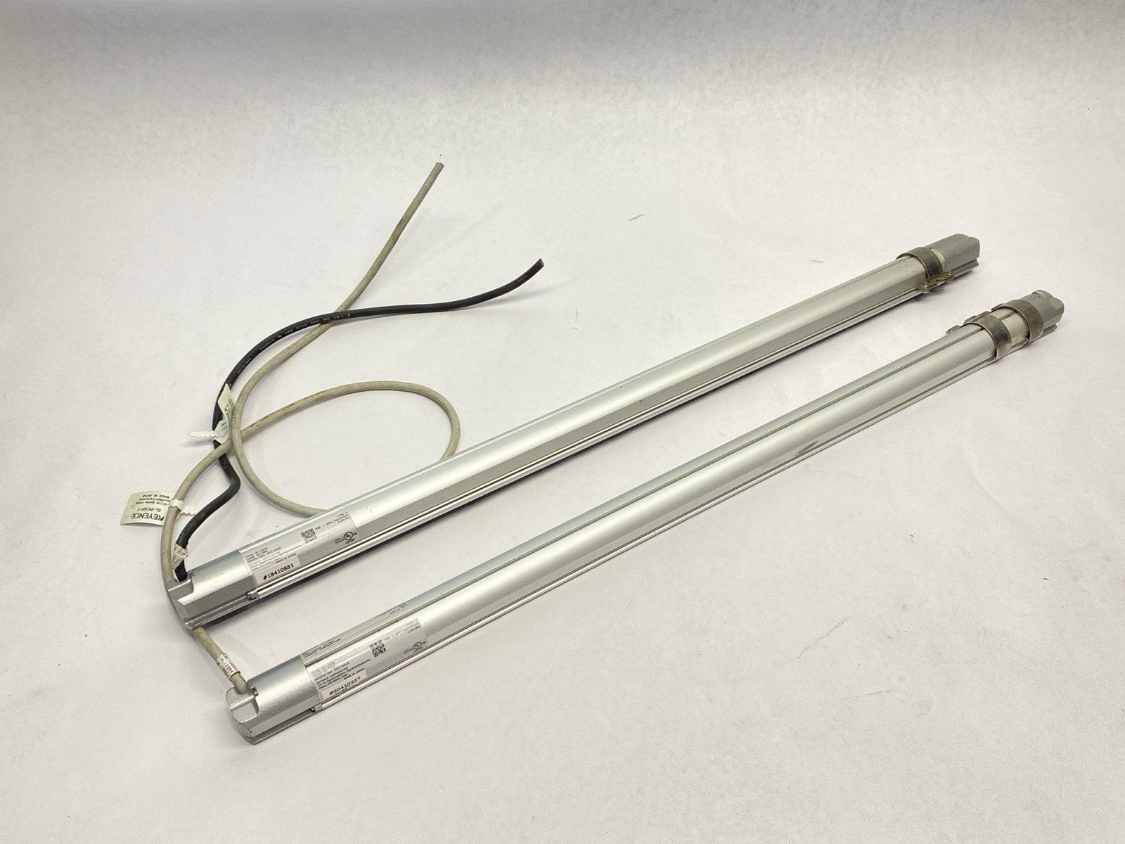 SL-C32H | Keyence Safety Light Curtain Main Unit Set 32 Optical Axes - Used - Maverick Industrial Sales