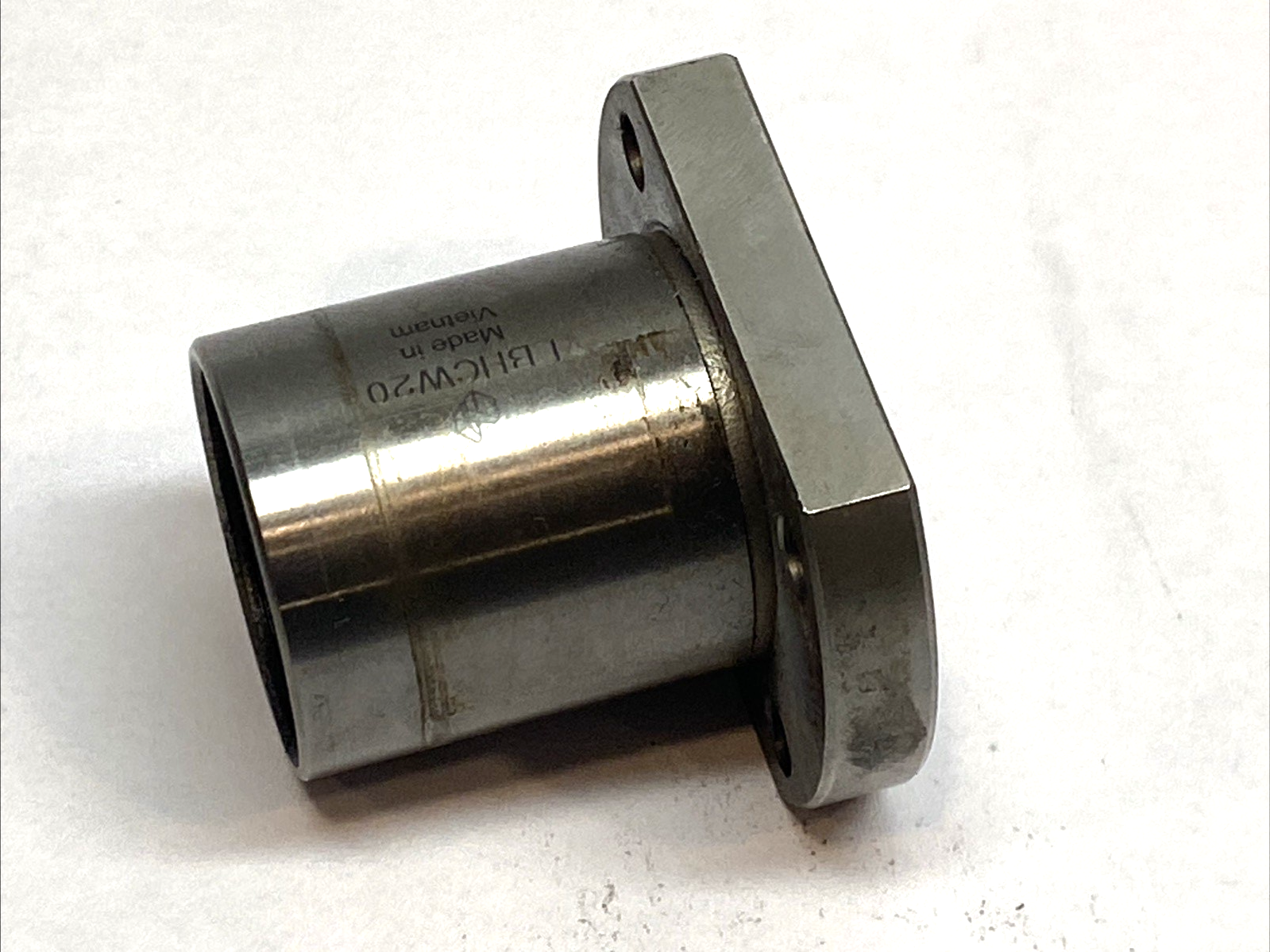 LBHCW20 | MISUMI Flanged Linear Ball Bearing 20 mm Shaft - Used - Maverick Industrial Sales