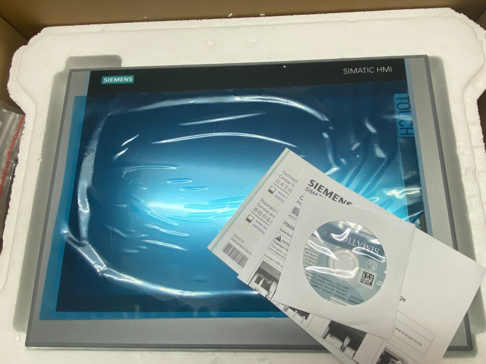 Siemens 6AV2124-0MC01-0AX0 SIMATIC HMI TP1200 Comfort Touch Panel, 12" Screen - Maverick Industrial Sales