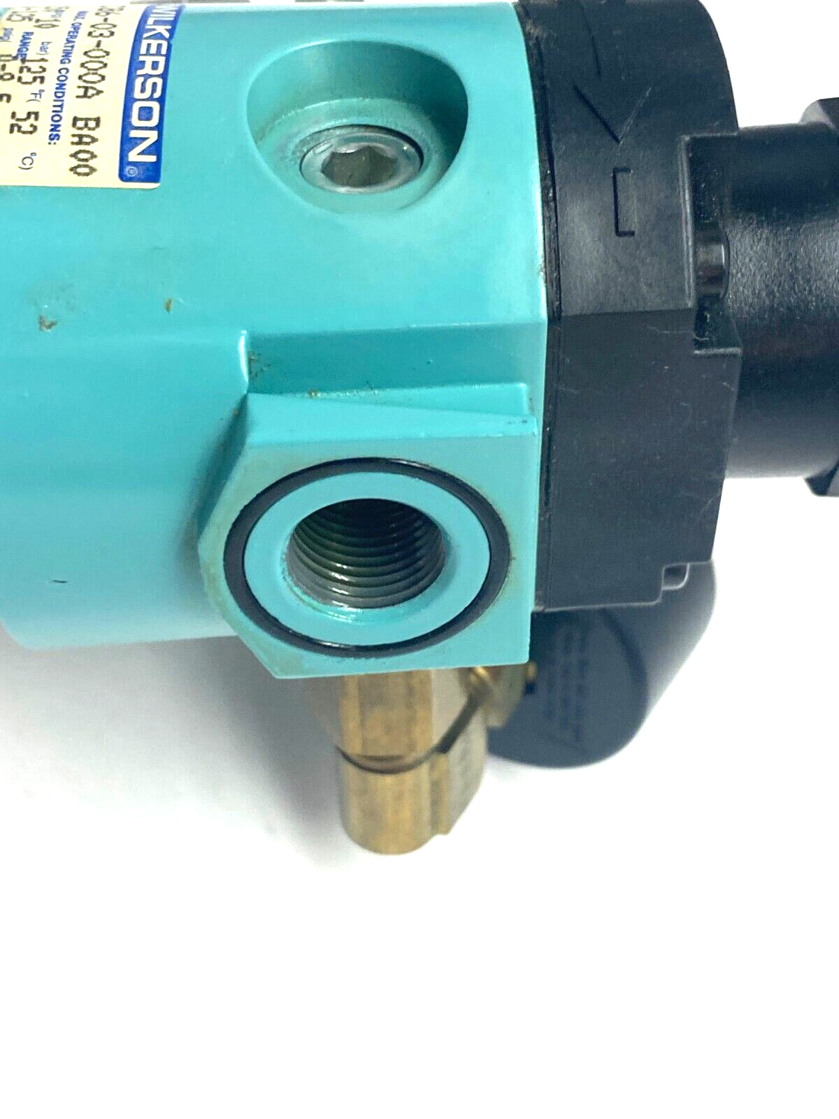 Wilkerson CB6-03-000A Filter Regulator Manual Drain 0-125psi - Maverick Industrial Sales