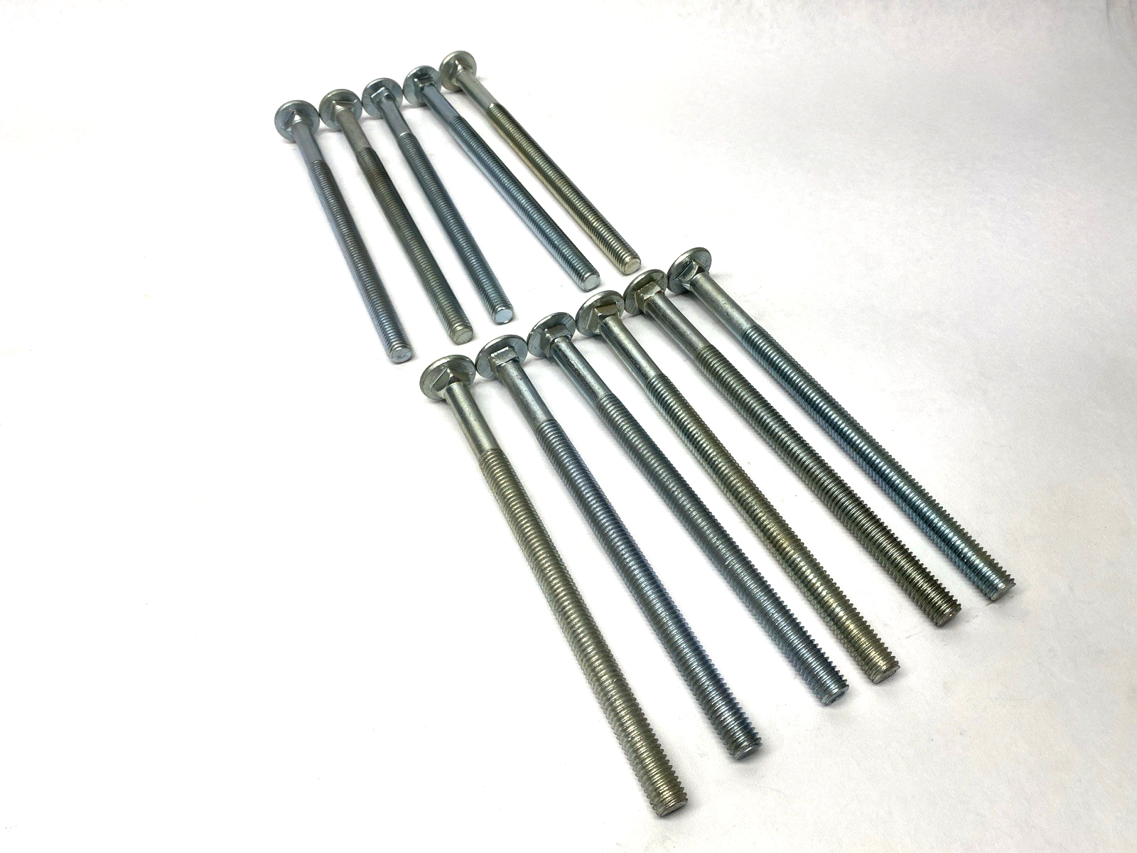 1/2"-13 x 8" Carriage Bolts 1-1/2" Unthreaded Grade 2 LOT OF 11 SHELFWARE - New – Open box - Maverick Industrial Sales