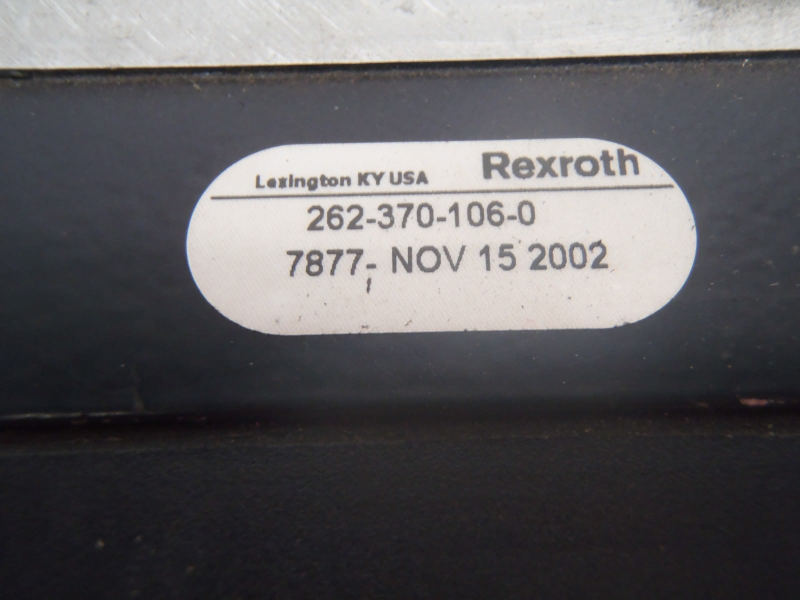 Rexroth Mecman Pneumatik 262-370-106-0 Valve ISO Plug-In Single Subbase ½ NPT - Maverick Industrial Sales
