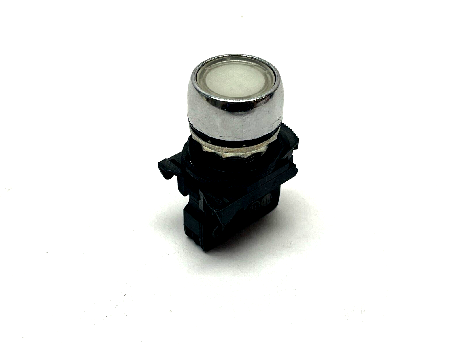 Allen Bradley 800FM-FA1 Pushbutton w/ 800F-Q3K Ser. A Lamp - Maverick Industrial Sales