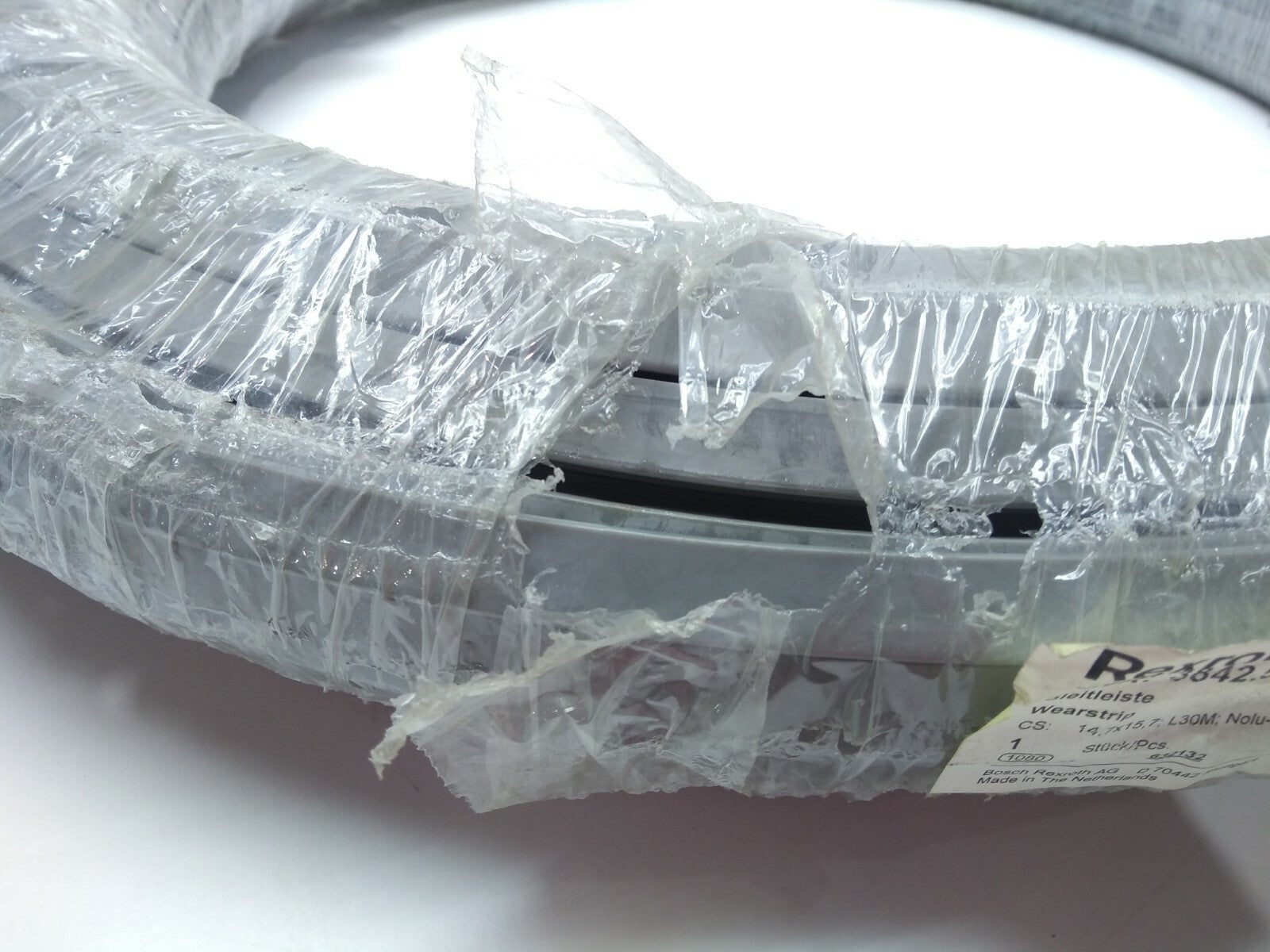 Bosch Rexroth 3842533678 Sliding Rail VFS-STS 30m Length - Maverick Industrial Sales